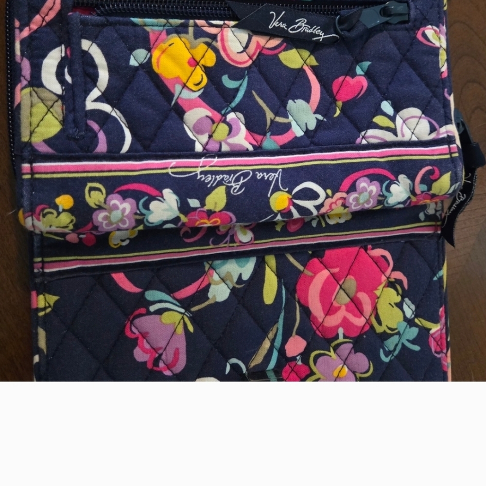 💐💐2 FOR 1 DEAL! BOTH Vera Bradley-one Paisley Pattern & one Navy Floral - Picture 3 of 8